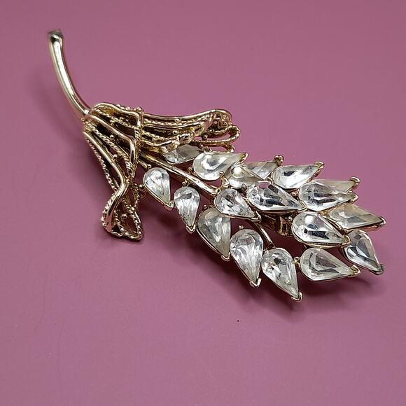 Vintage Coro Clear Rhinestone Floral Brooch, Gold Tone, 3 1/4 Inches - Picture 8 of 12